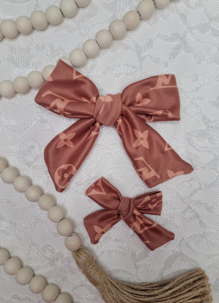 Boujee Brown Dainty Bow (on clips)