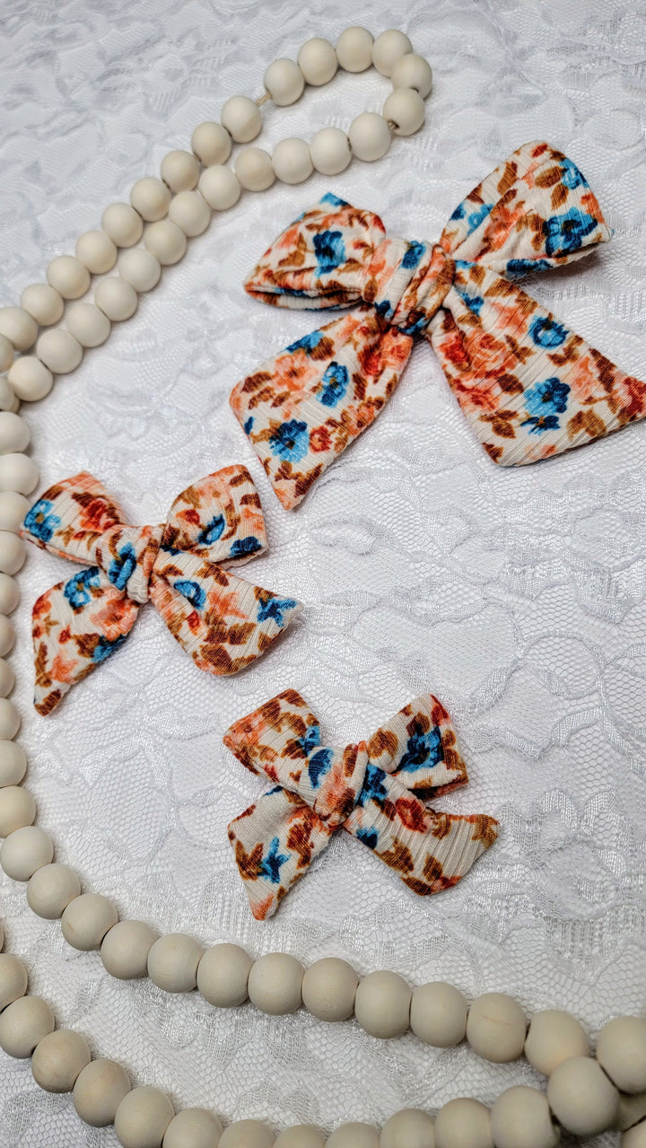 Rust Floral Dainty Bow (on clips)