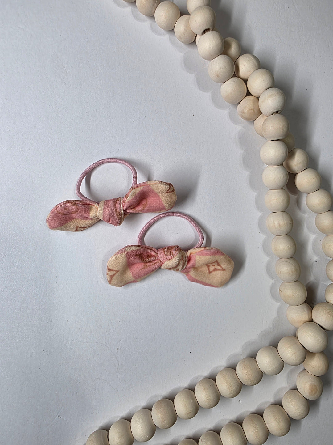 Cream Boujee Pony Bow Piggies