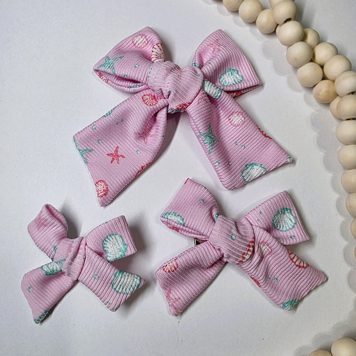Pink Seashell Dainty Bow (on clips)