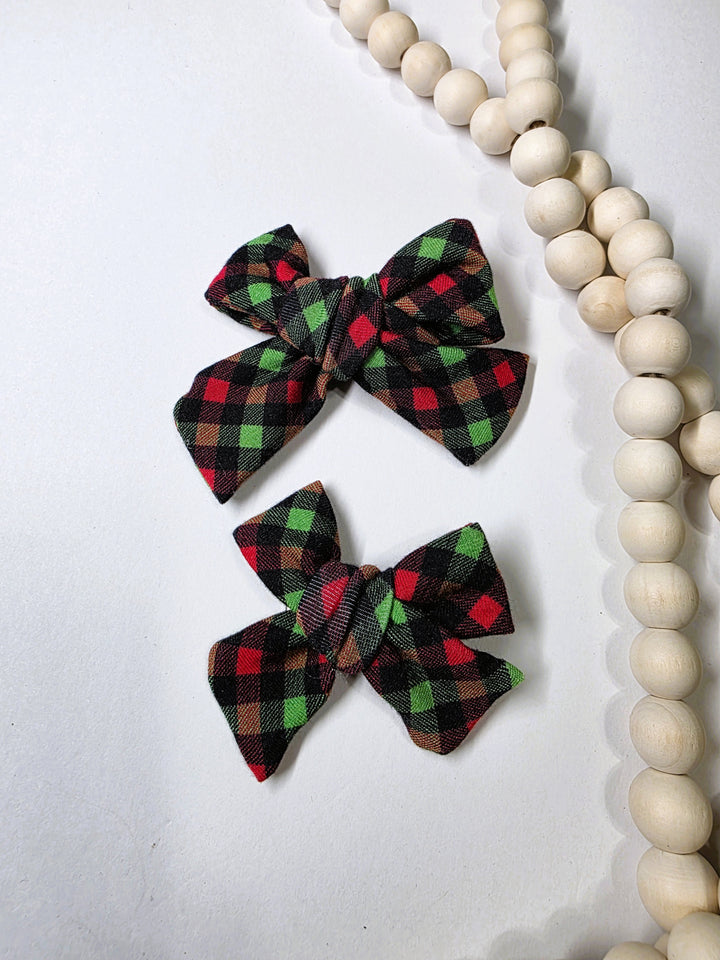 Christmas Plaid Dainty Bow (on clips)