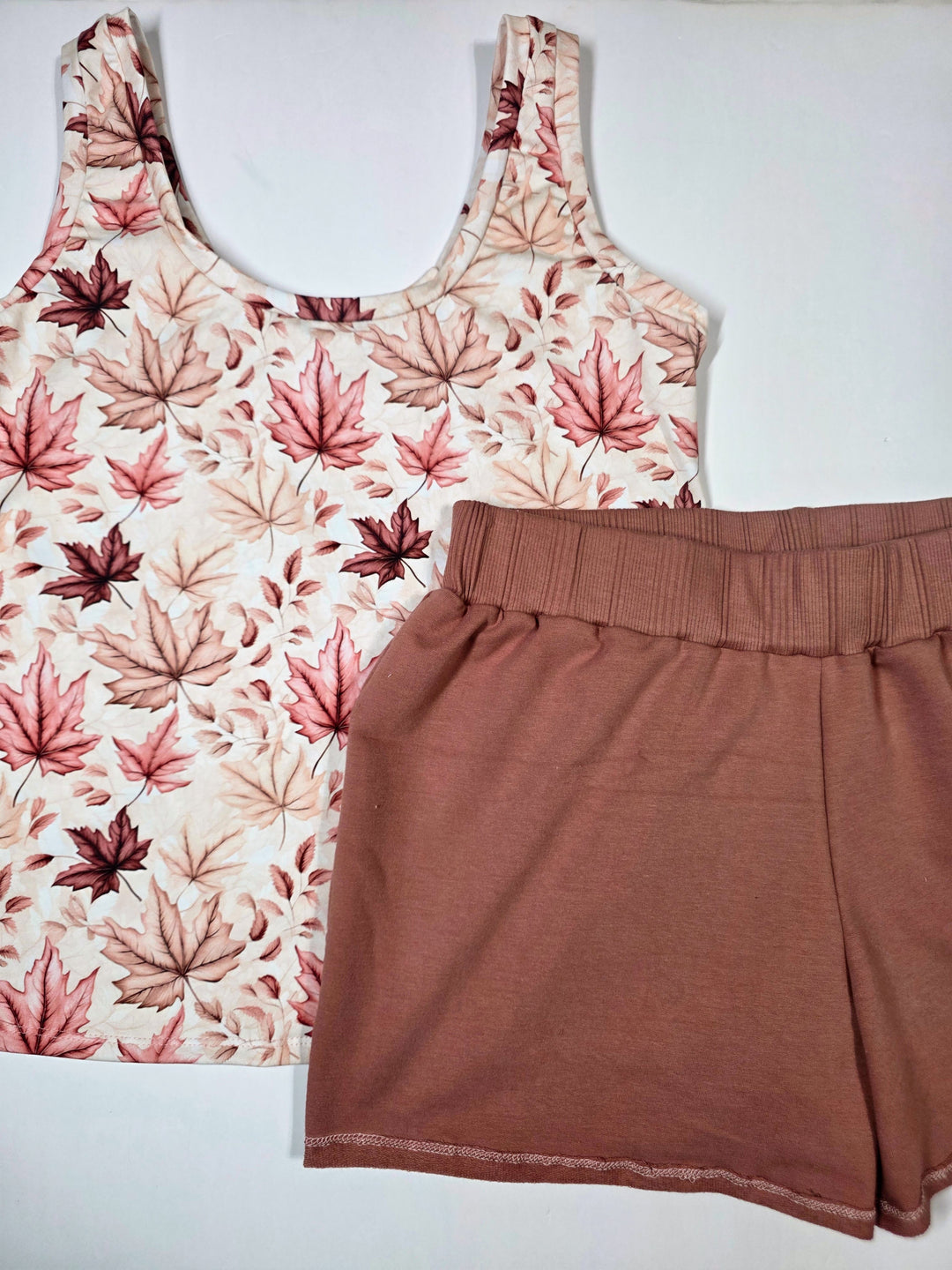 Autumn Leaves Tank Set