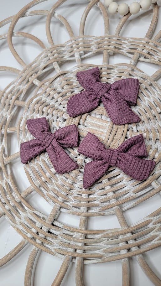 Vintage Plum Dainty Bow (on clips)