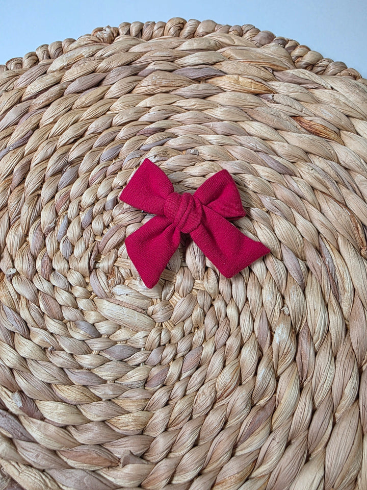 Red Dainty Bow (on clips)